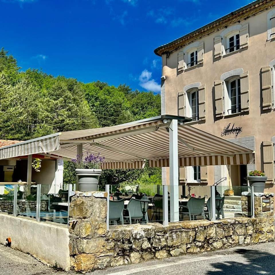 Auberge Du Bourguet Brenon Exteriör bild